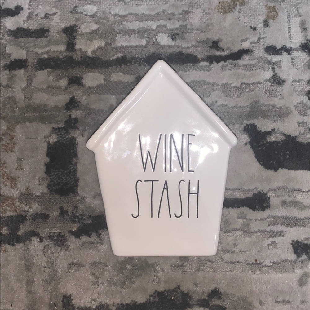 WINE STASH